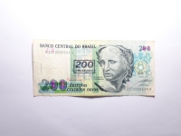 200 CRUZEIROS (CARIMBO)